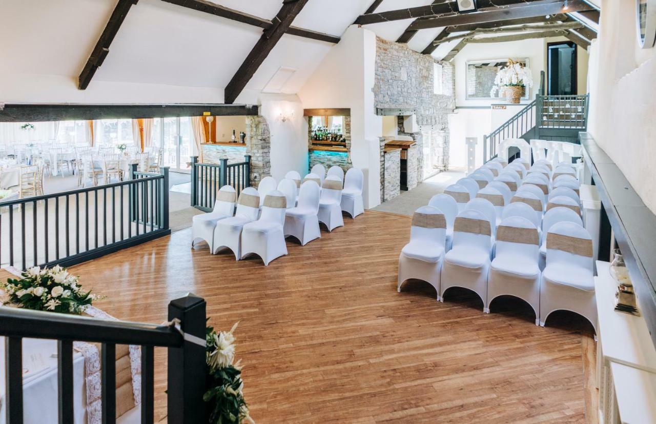 Летний дом Mendip Spring Golf And Country Club