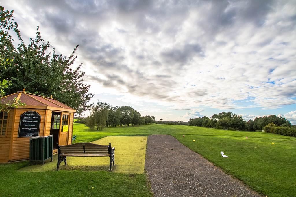 Mendip Spring Golf And Country Club