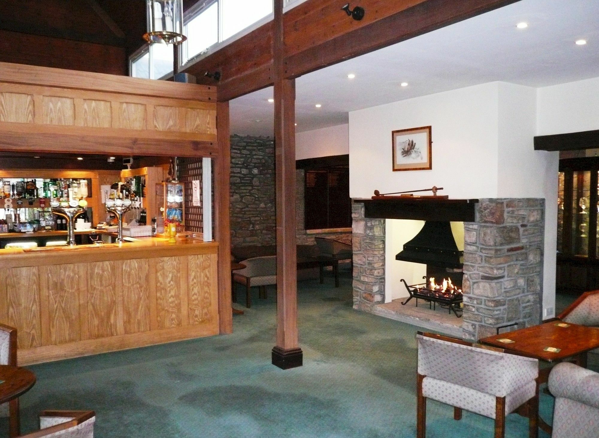 Mendip Spring Golf And Country Club *